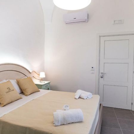 레체 Le Stanze Del Duomo B&B 외부 사진