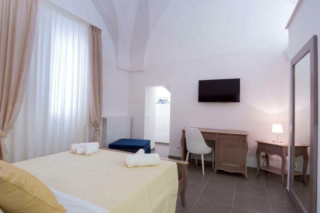 레체 Le Stanze Del Duomo B&B 외부 사진